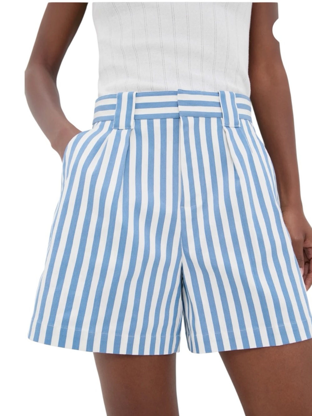 NEW Tuckernuck Briggs Safari shorts. Blue & White stripe. XS. NWT
